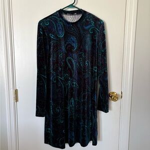 Tiana B. Blue and Green Paisley Long Sleeve Velvet Dress
